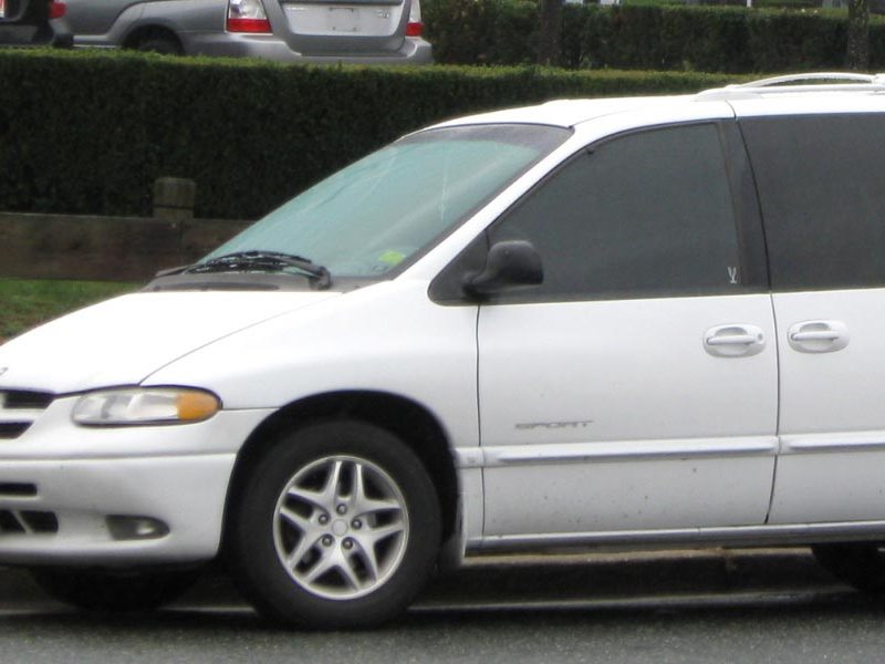 Dodge Caravan 3