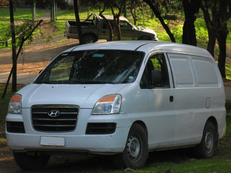 Hyundai Starex