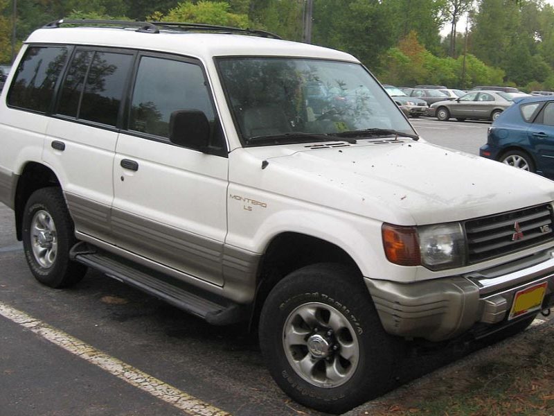 Mitsubishi Pajero 2 5 дв