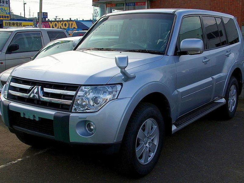 Mitsubishi Pajero 4