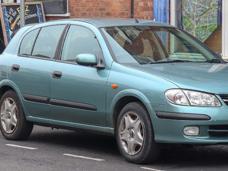 Nissan Almera 16