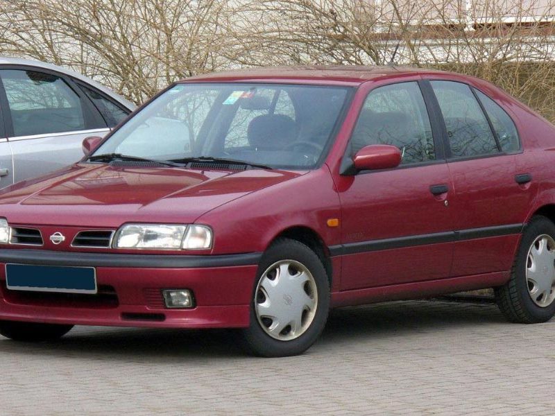 Nissan Primera P10