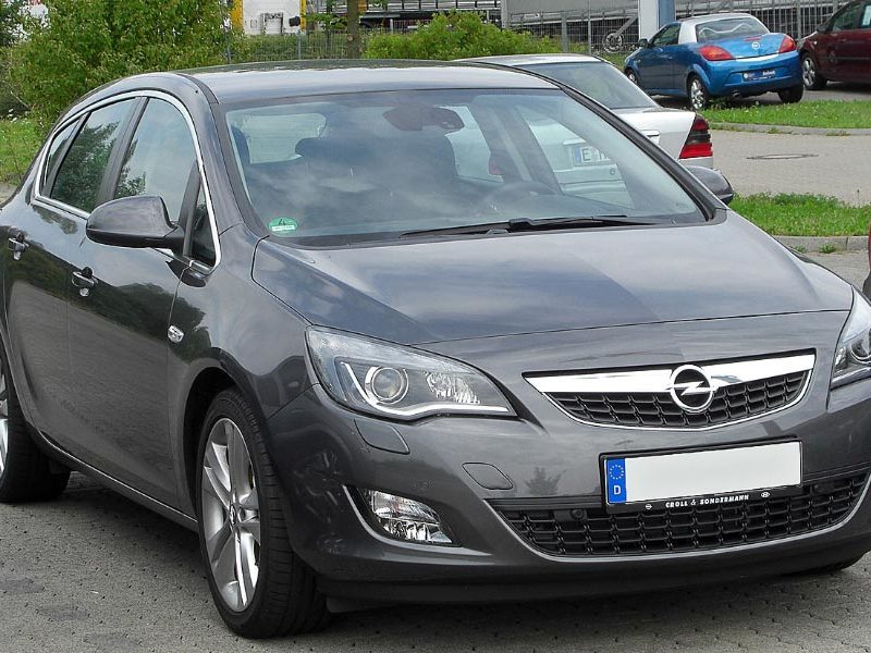 Opel Astra J