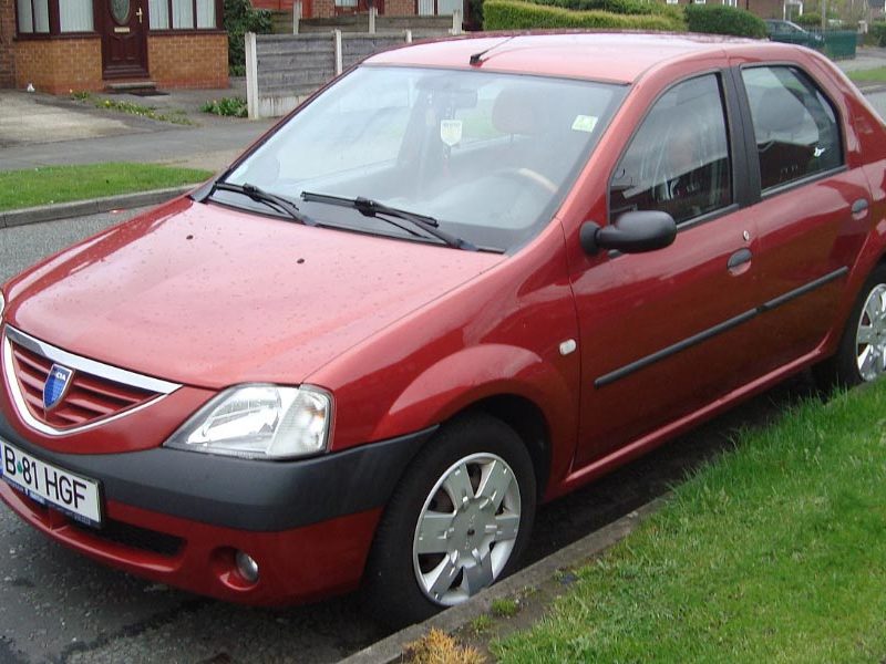 Renault Logan 1