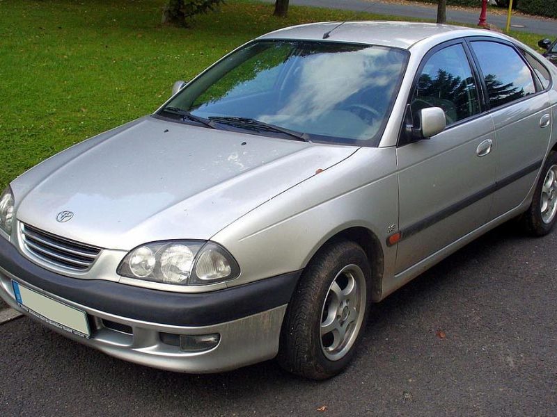 Toyota Avensis 1