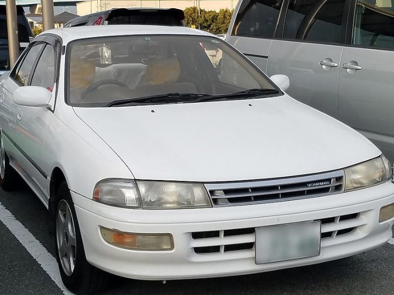 Toyota Carina Т190