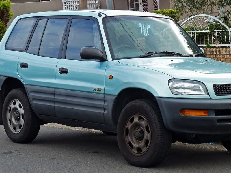 Toyota RAV4 SXA10 3дв